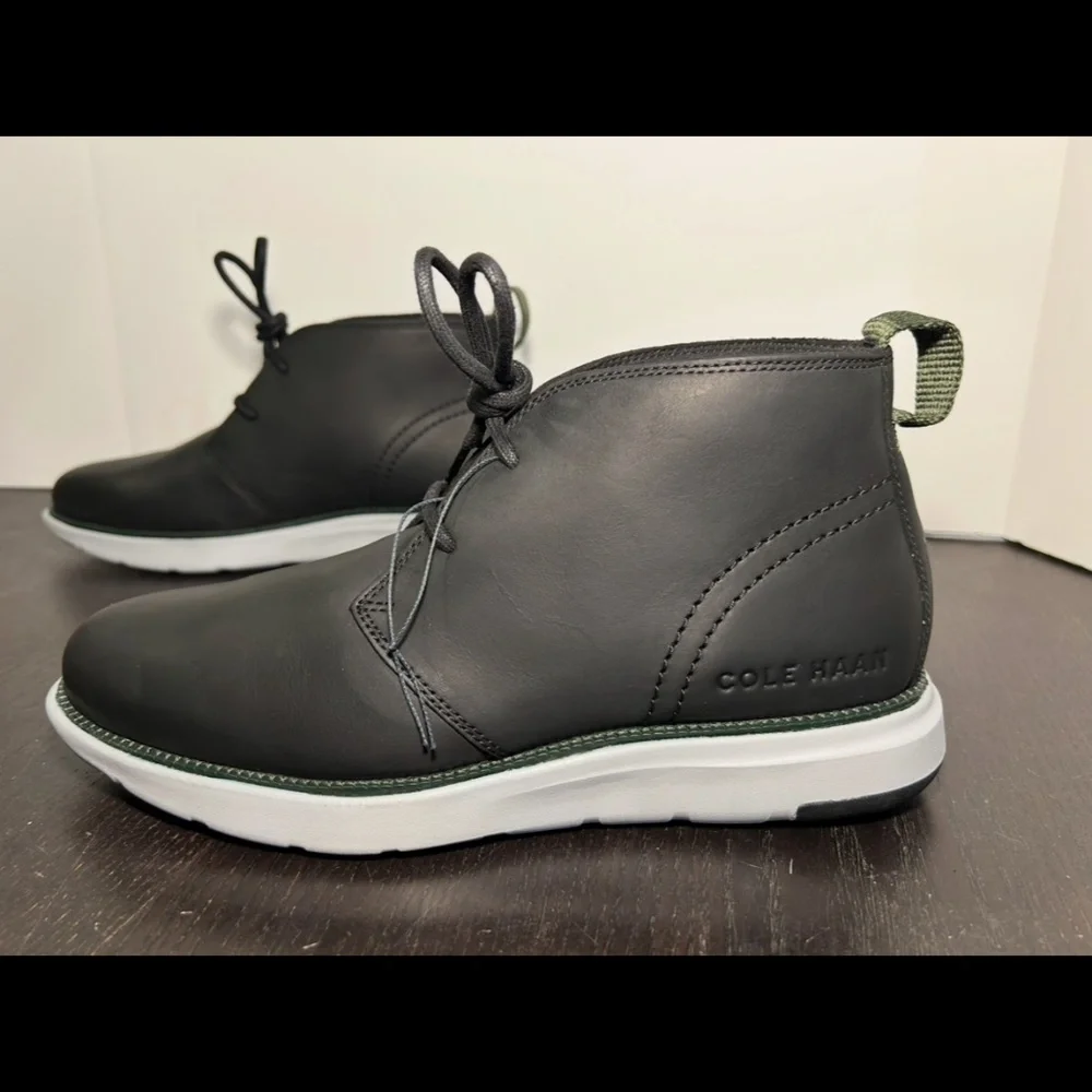 Cole Haan Grand Atlantic Chukka Water Resistant Leather Boots Black/Grey Men 8M